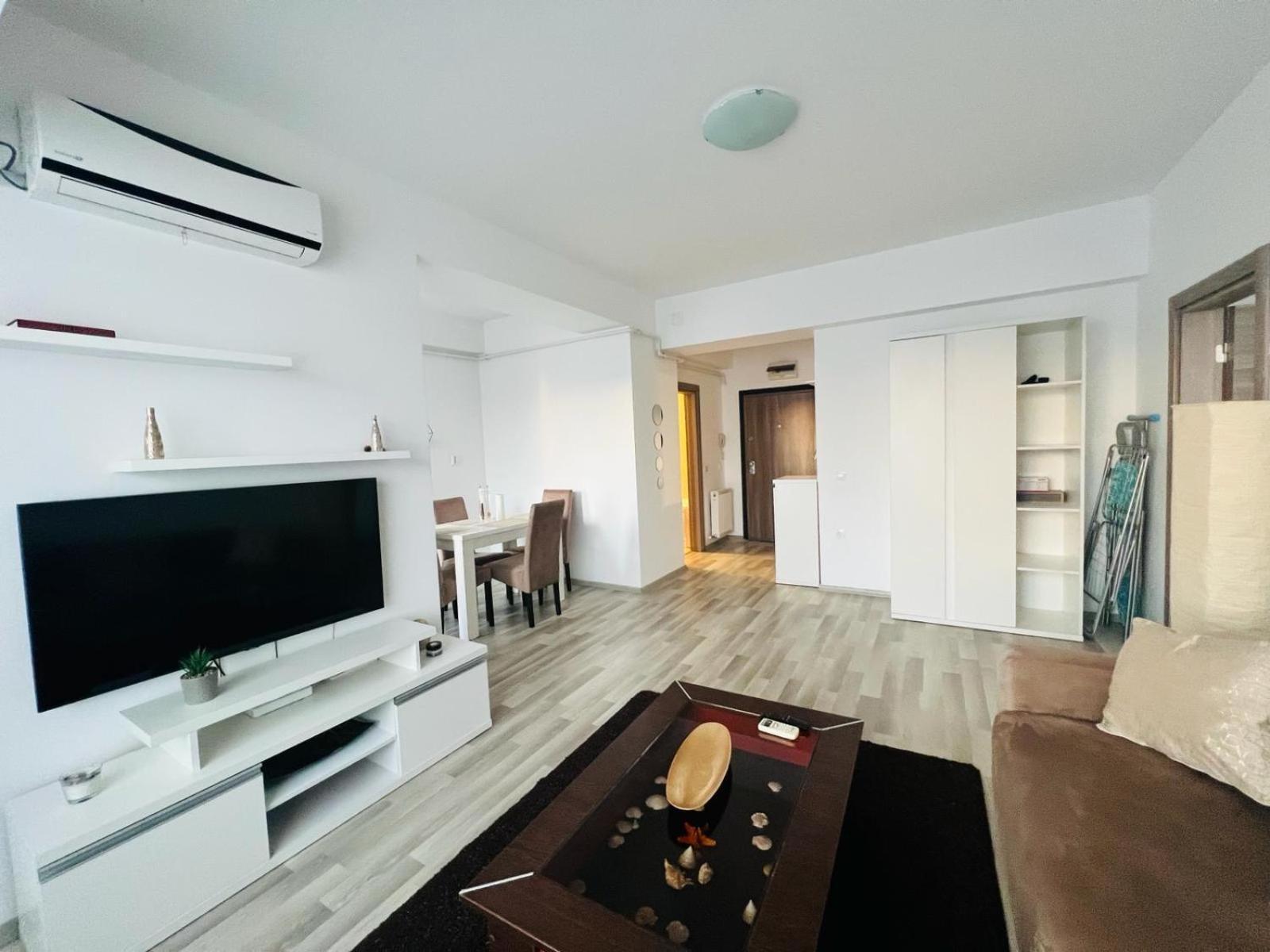 Apartament Crazy Summerland Mamaia Exteriér fotografie